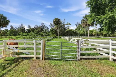 14095 Biddex Road Loxahatchee Groves FL 33470