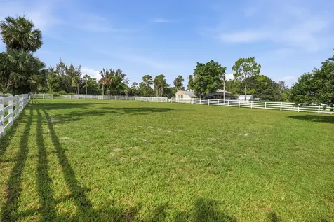 14095 Biddex Road Loxahatchee Groves FL 33470