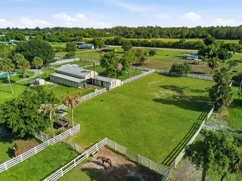 14095 Biddex Road Loxahatchee Groves FL 33470