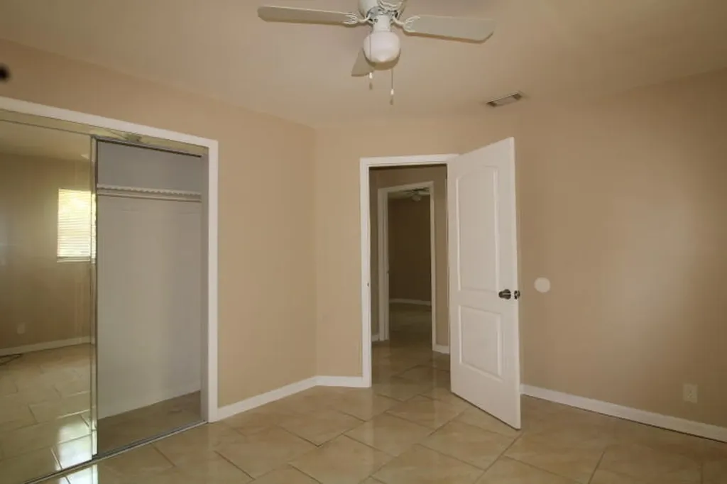 1412 W 6th Street Riviera Beach FL 33404
