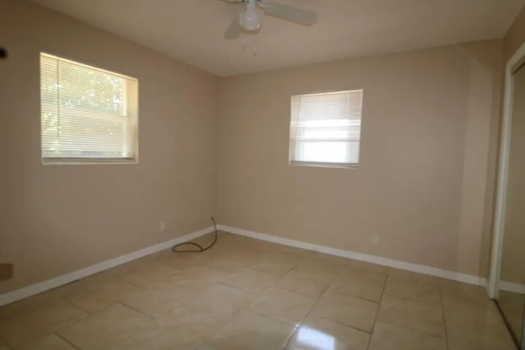 1412 W 6th Street Riviera Beach FL 33404