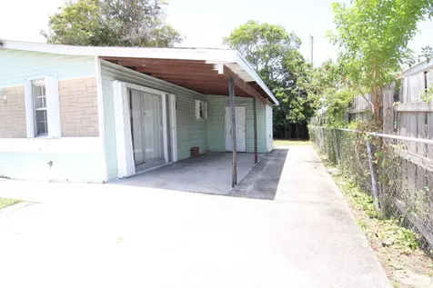 1412 W 6th Street Riviera Beach FL 33404