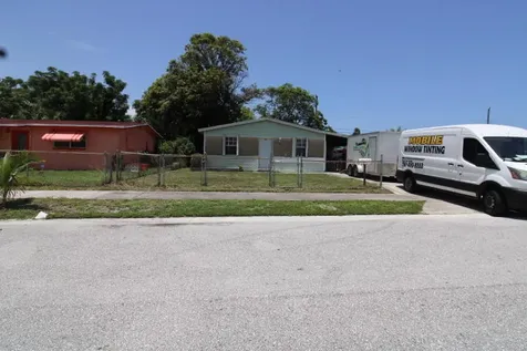1412 W 6th Street Riviera Beach FL 33404
