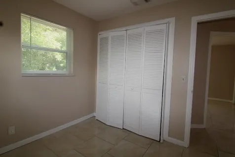 1412 W 6th Street Riviera Beach FL 33404