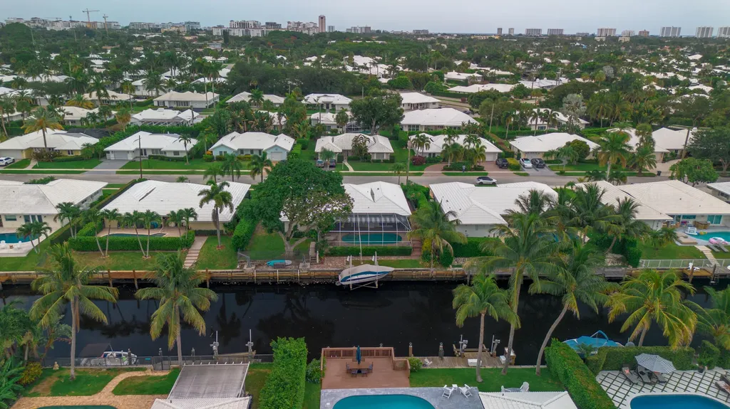 1111 SW Pepperridge Terrace Boca Raton FL 33486