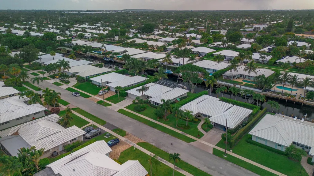 1111 SW Pepperridge Terrace Boca Raton FL 33486