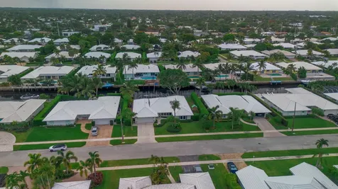 1111 SW Pepperridge Terrace Boca Raton FL 33486