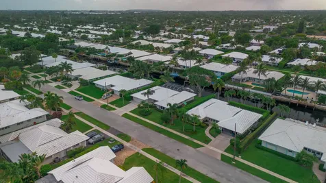 1111 SW Pepperridge Terrace Boca Raton FL 33486