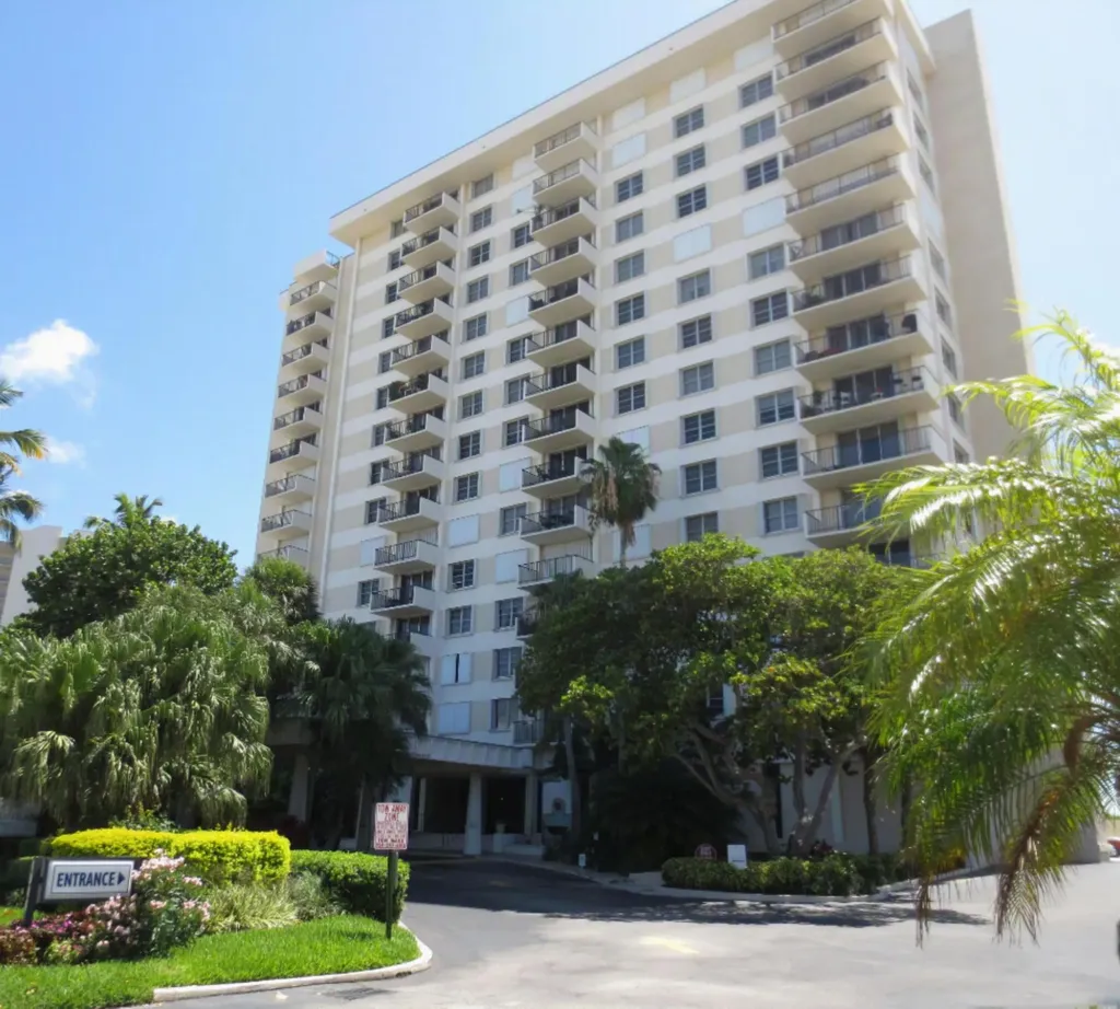 1900 S Ocean Boulevard Lauderdale By The Sea FL 33062