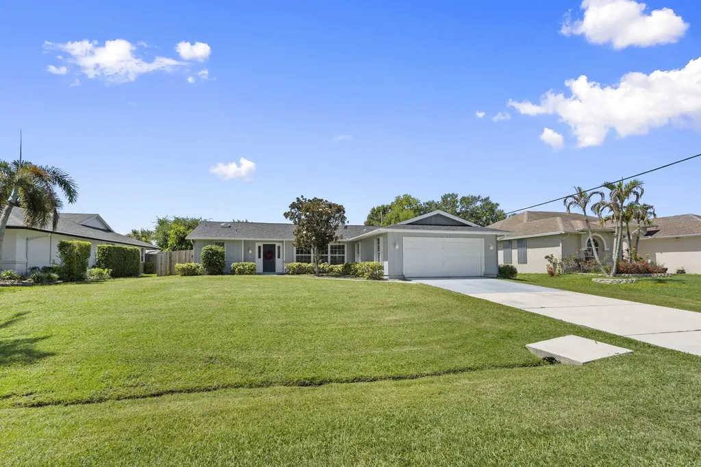 1202 SE Mcfarlane Port St Lucie FL 34952
