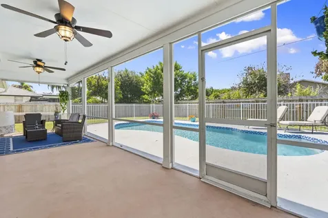 1202 SE Mcfarlane Port St Lucie FL 34952