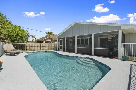 1202 SE Mcfarlane Port St Lucie FL 34952