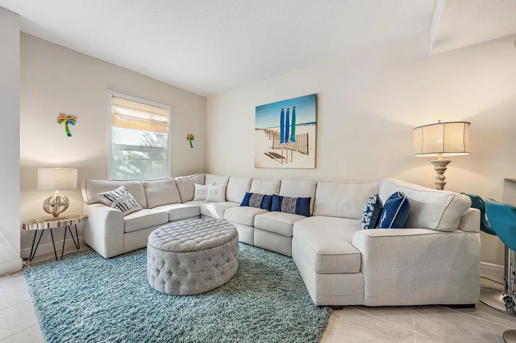 12695 SE Old Cypress Drive Hobe Sound FL 33455