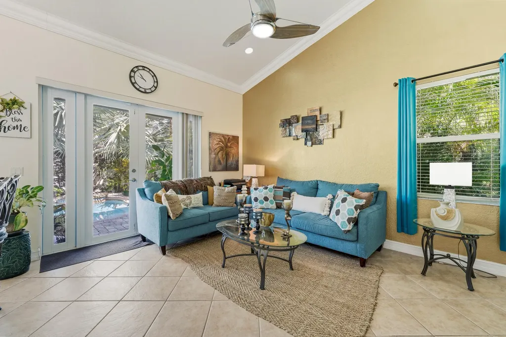 5376 NW 57th Terrace Coral Springs FL 33067