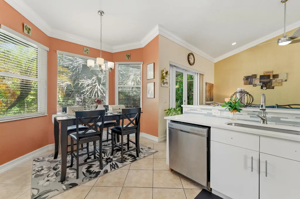 5376 NW 57th Terrace Coral Springs FL 33067