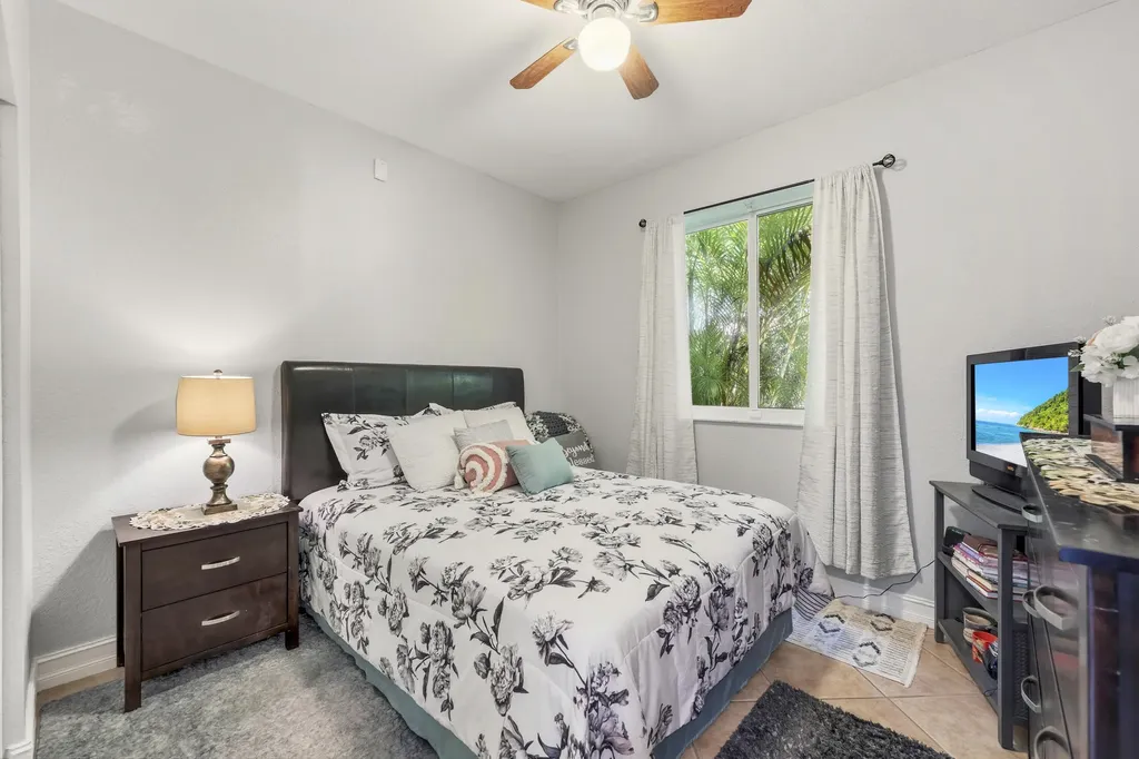 5376 NW 57th Terrace Coral Springs FL 33067