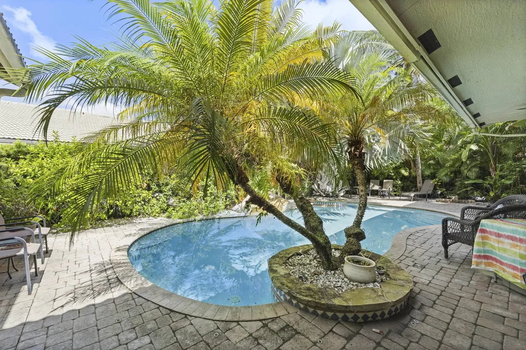 5376 NW 57th Terrace Coral Springs FL 33067