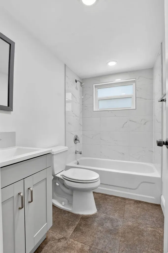 212 Monaco E Delray Beach FL 33446