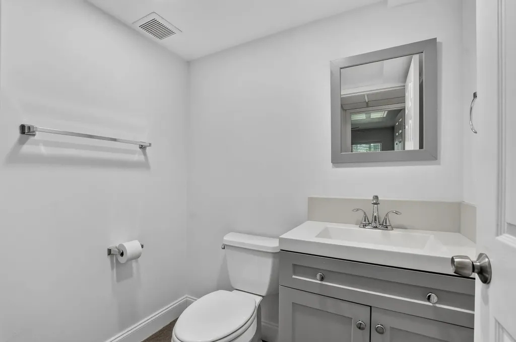 212 Monaco E Delray Beach FL 33446