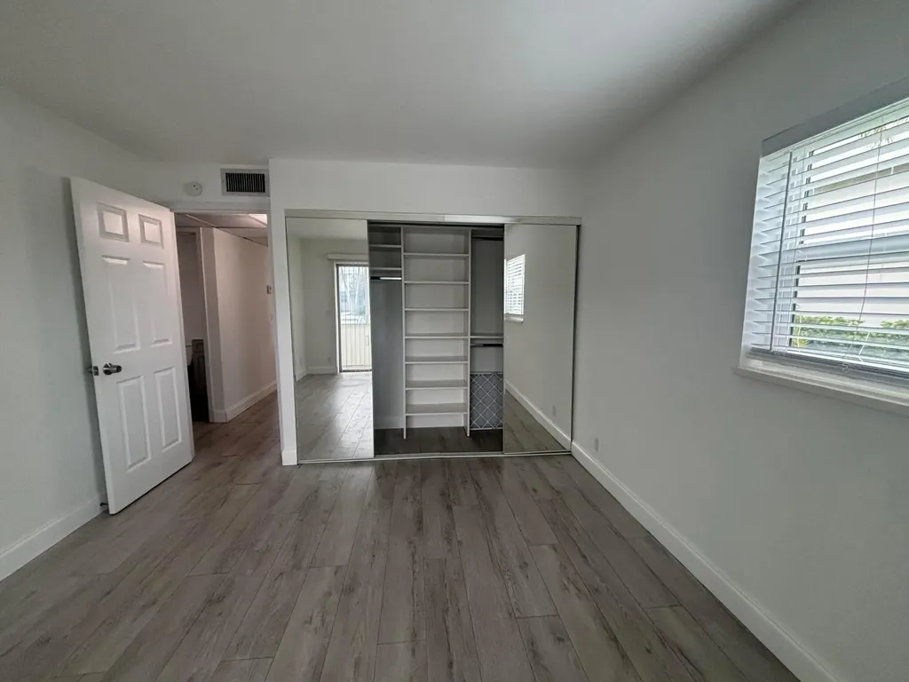 212 Monaco E Delray Beach FL 33446