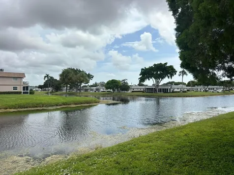 212 Monaco E Delray Beach FL 33446