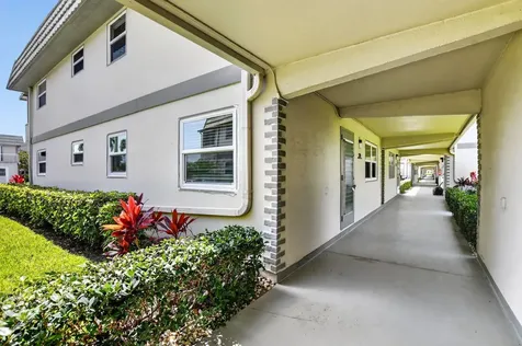 212 Monaco E Delray Beach FL 33446