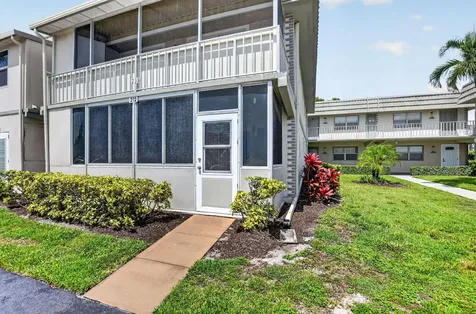 212 Monaco E Delray Beach FL 33446