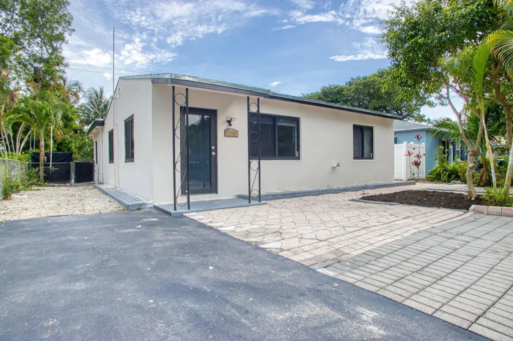 1316 NW 2nd Avenue Fort Lauderdale FL 33311