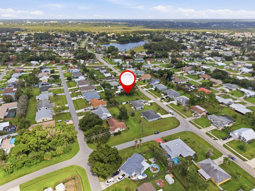 719 SE Thornhill Drive Port St Lucie FL 34983