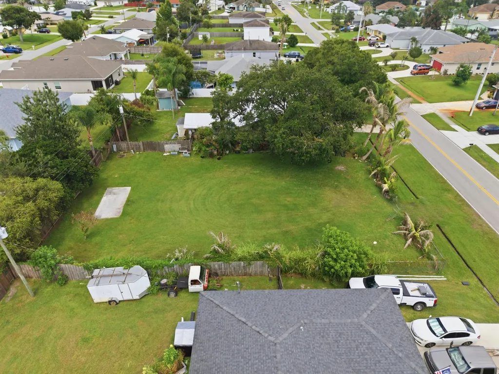 719 SE Thornhill Drive Port St Lucie FL 34983