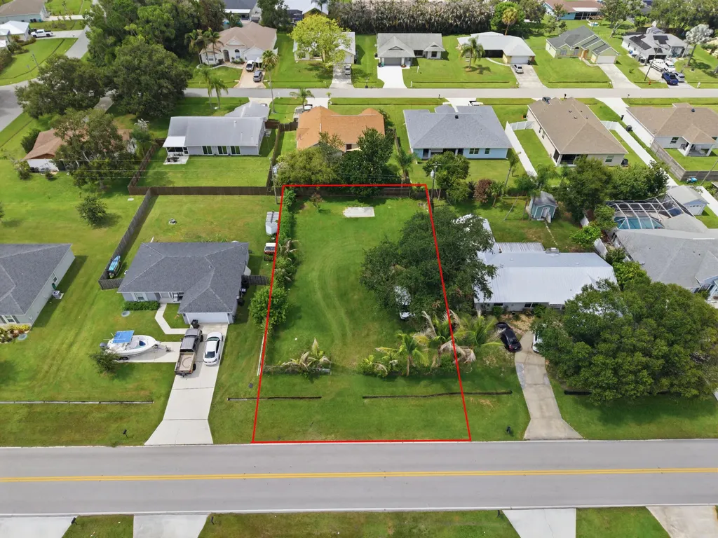 719 SE Thornhill Drive Port St Lucie FL 34983