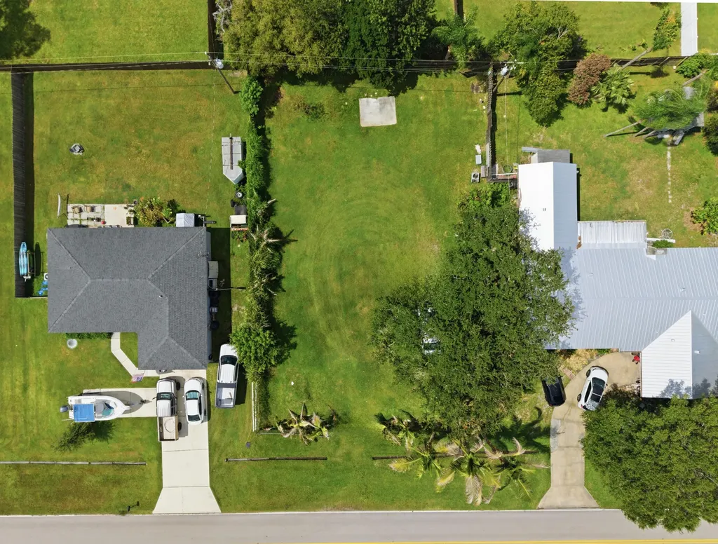 719 SE Thornhill Drive Port St Lucie FL 34983
