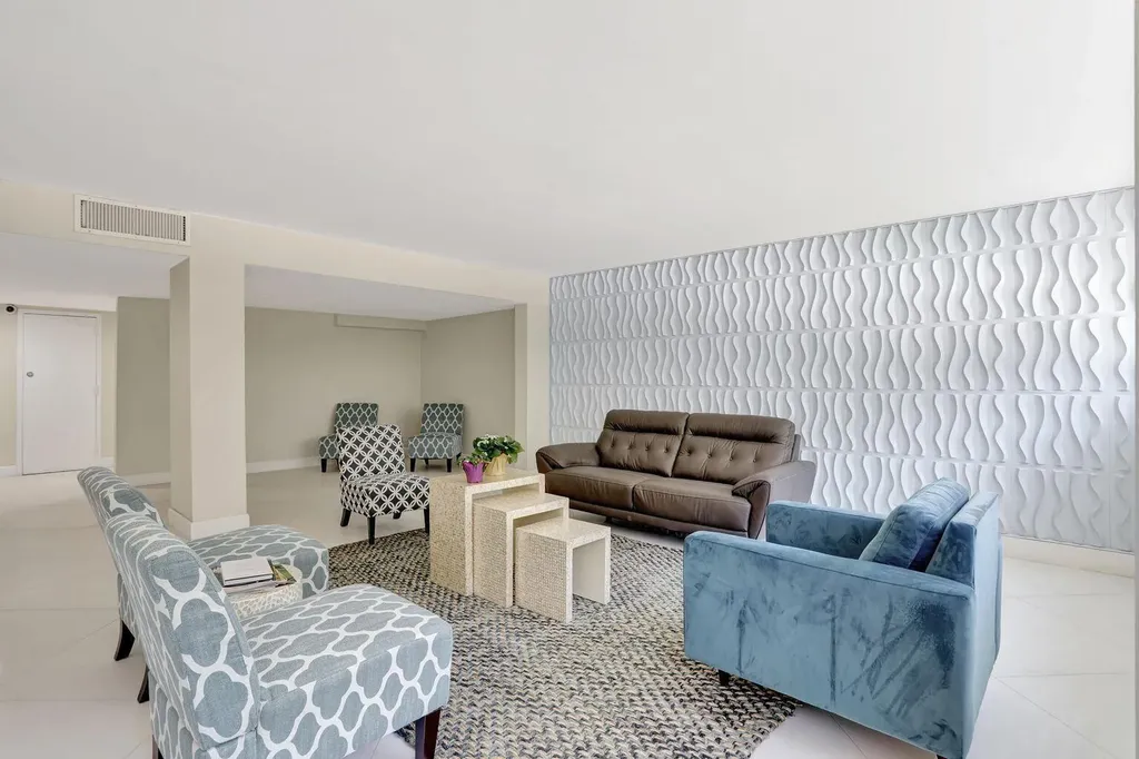 1236 Hillsboro Mile Hillsboro Beach FL 33062
