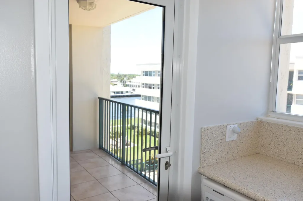 1236 Hillsboro Mile Hillsboro Beach FL 33062