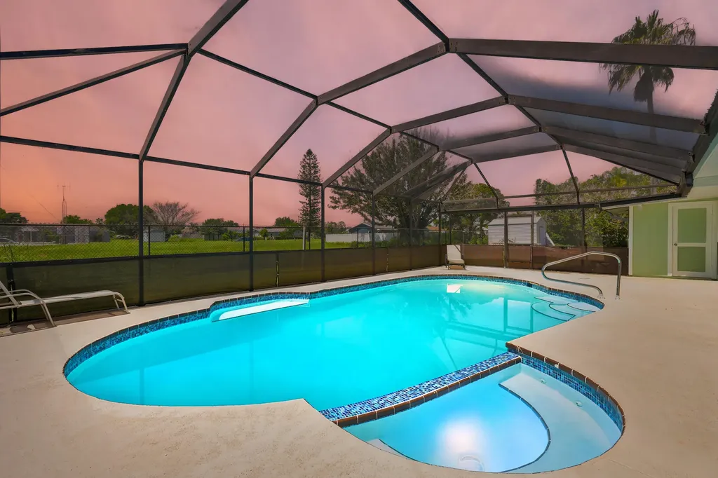 502 NW Kilpatrick Avenue Port St Lucie FL 34983