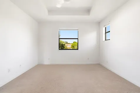 5323 Santa Maria Avenue Boynton Beach FL 33436