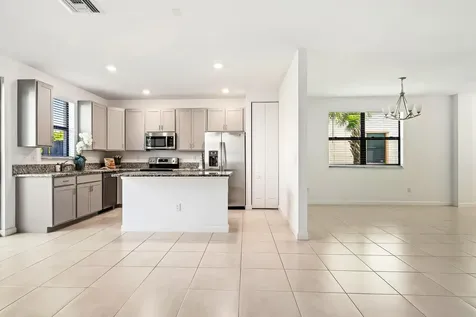 5323 Santa Maria Avenue Boynton Beach FL 33436