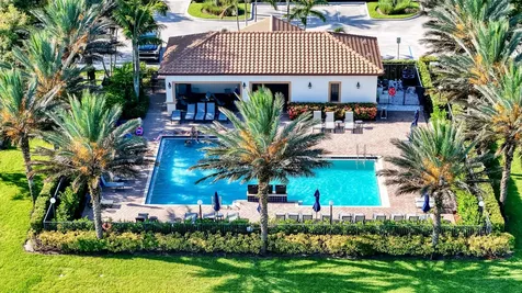 5323 Santa Maria Avenue Boynton Beach FL 33436