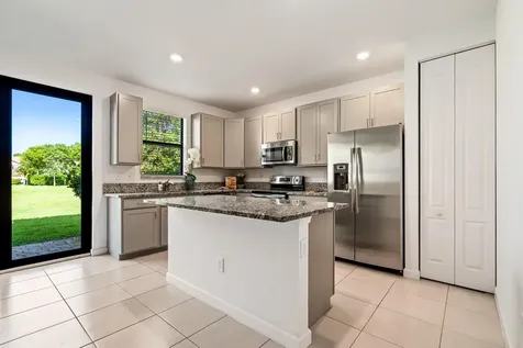 5323 Santa Maria Avenue Boynton Beach FL 33436