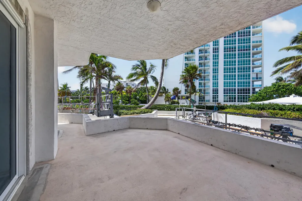 1440 S Ocean Boulevard Lauderdale By The Sea FL 33062