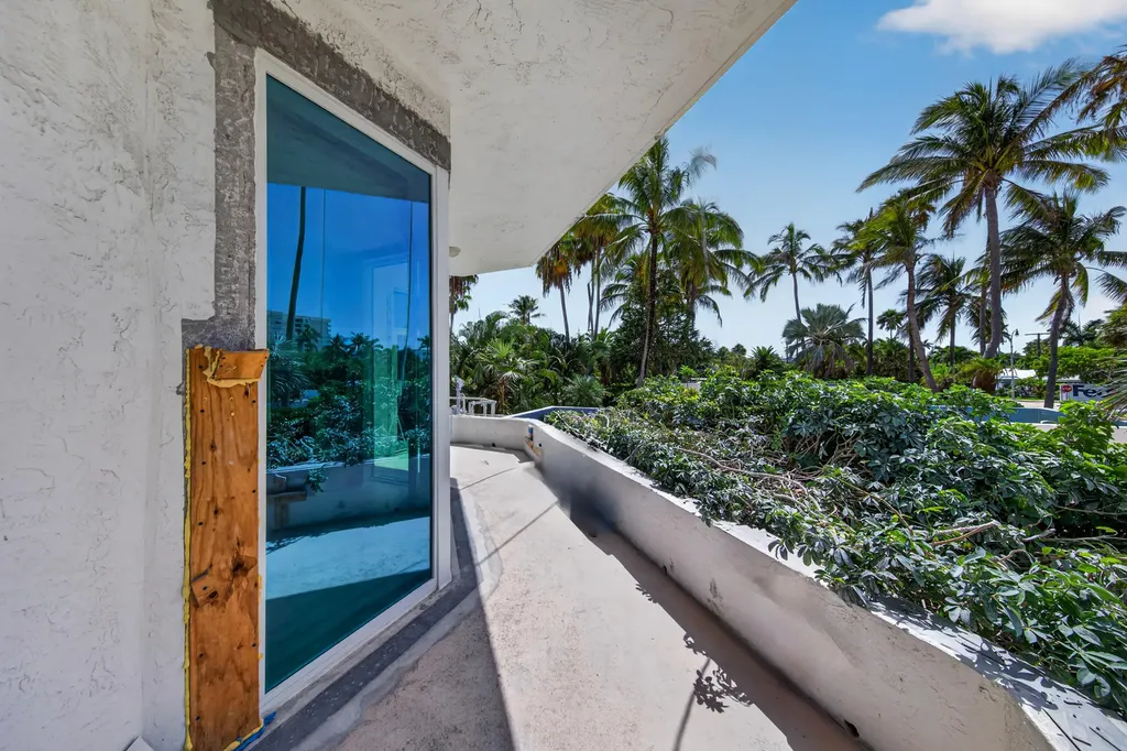 1440 S Ocean Boulevard Lauderdale By The Sea FL 33062
