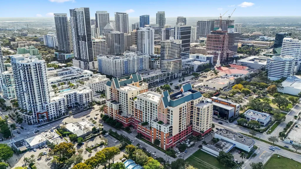 100 N Federal Highway Fort Lauderdale FL 33301