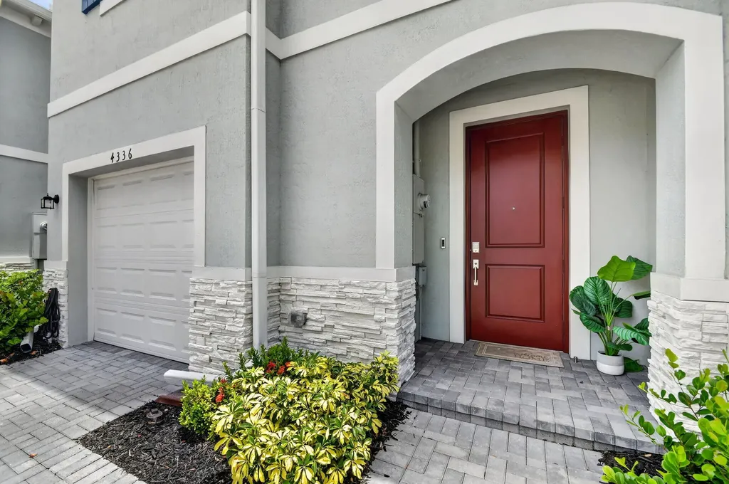 4336 Pond Lily Lane Lake Worth FL 33467
