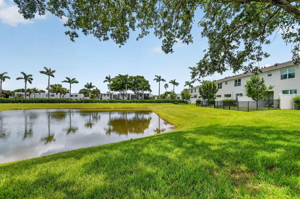4336 Pond Lily Lane Lake Worth FL 33467
