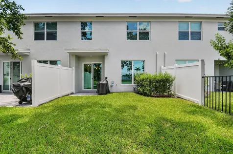 4336 Pond Lily Lane Lake Worth FL 33467