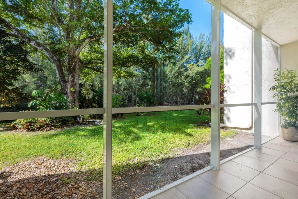 150 Lake Meryl Drive West Palm Beach FL 33411