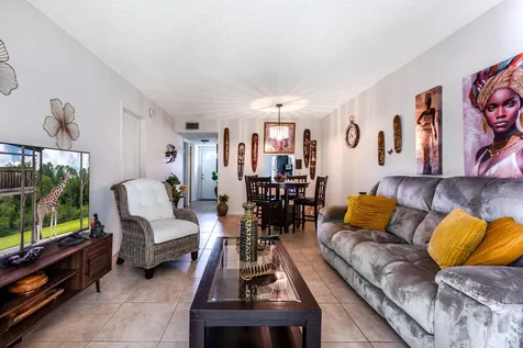 150 Lake Meryl Drive West Palm Beach FL 33411
