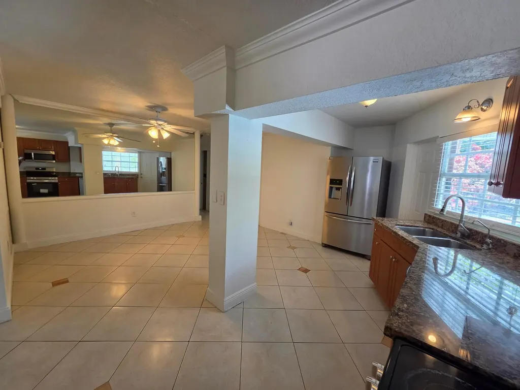 4911 Ataman Boca Raton FL 33428