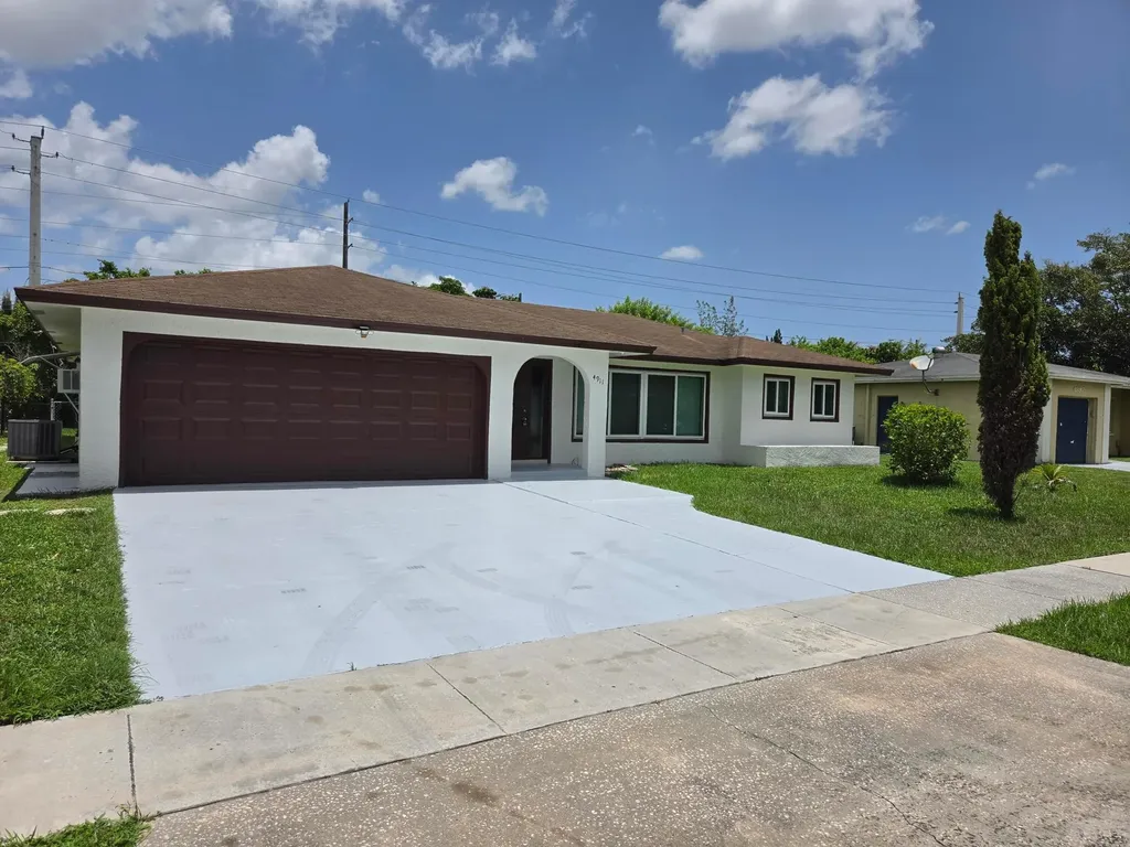 4911 Ataman Boca Raton FL 33428