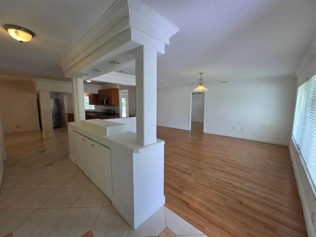 4911 Ataman Boca Raton FL 33428